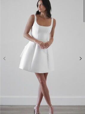 NWT By Watters Crumpet White Mini with Detachable Bow. UK Size 14/US Size 10